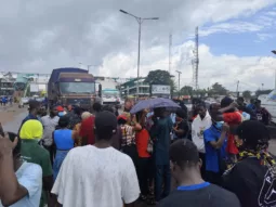 UNIBEN Students blocking Benin Ore Highway