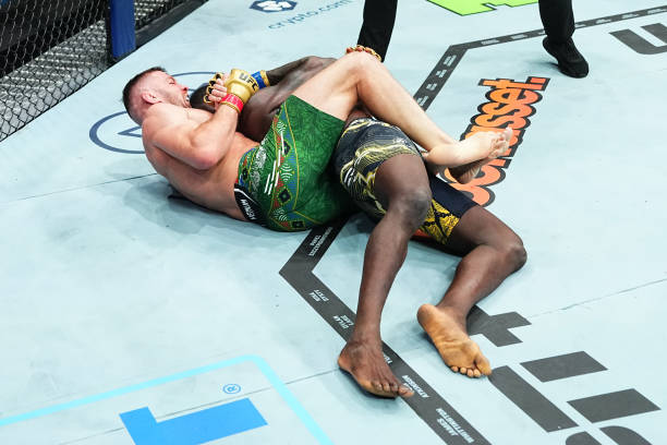 Du Plessis defeats Adesanya