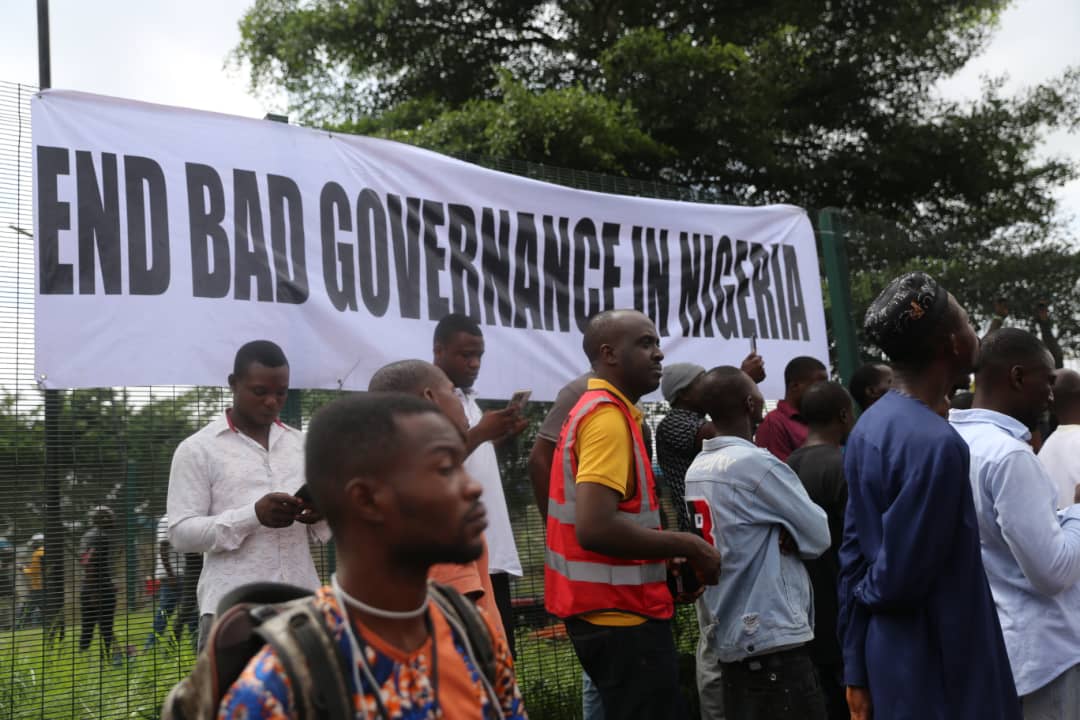 Protesters storm Lagos park (Photos) - P.M. News