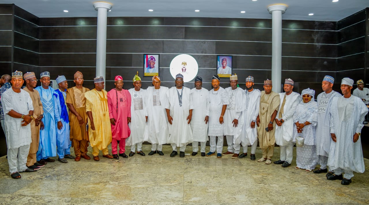 Gov. AbdulRahman Abdulrazaq warns new chairpersons of the 16 LGAs of Kwara state to be sensitive to the realities of the time.