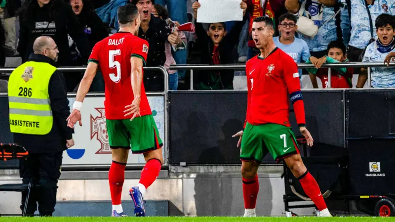 Ronaldo delivers dramatic late goal to seal Portugal's win against Scotland