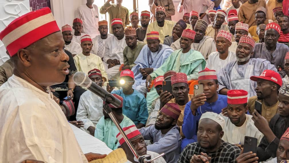 Some members of APC assure National Leader of NNPP, Rabi'u Musa Kwankwaso that he will take over at the Aso Rock presidential villa in 2027.