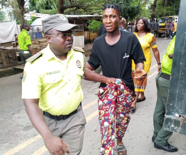 Lagos crackdown at Obanikoro Bus Stop Eight arrested in drug bust P