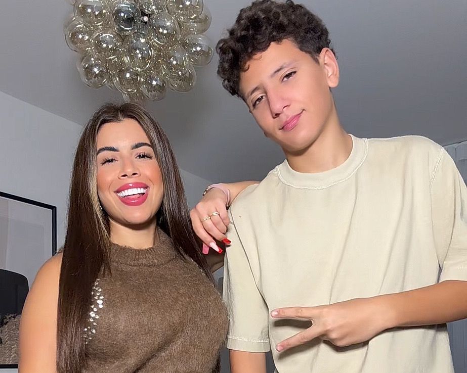 Laprofdesreseaux: Yasmina’s Mission to Revolutionize Learning Through Digital Influence