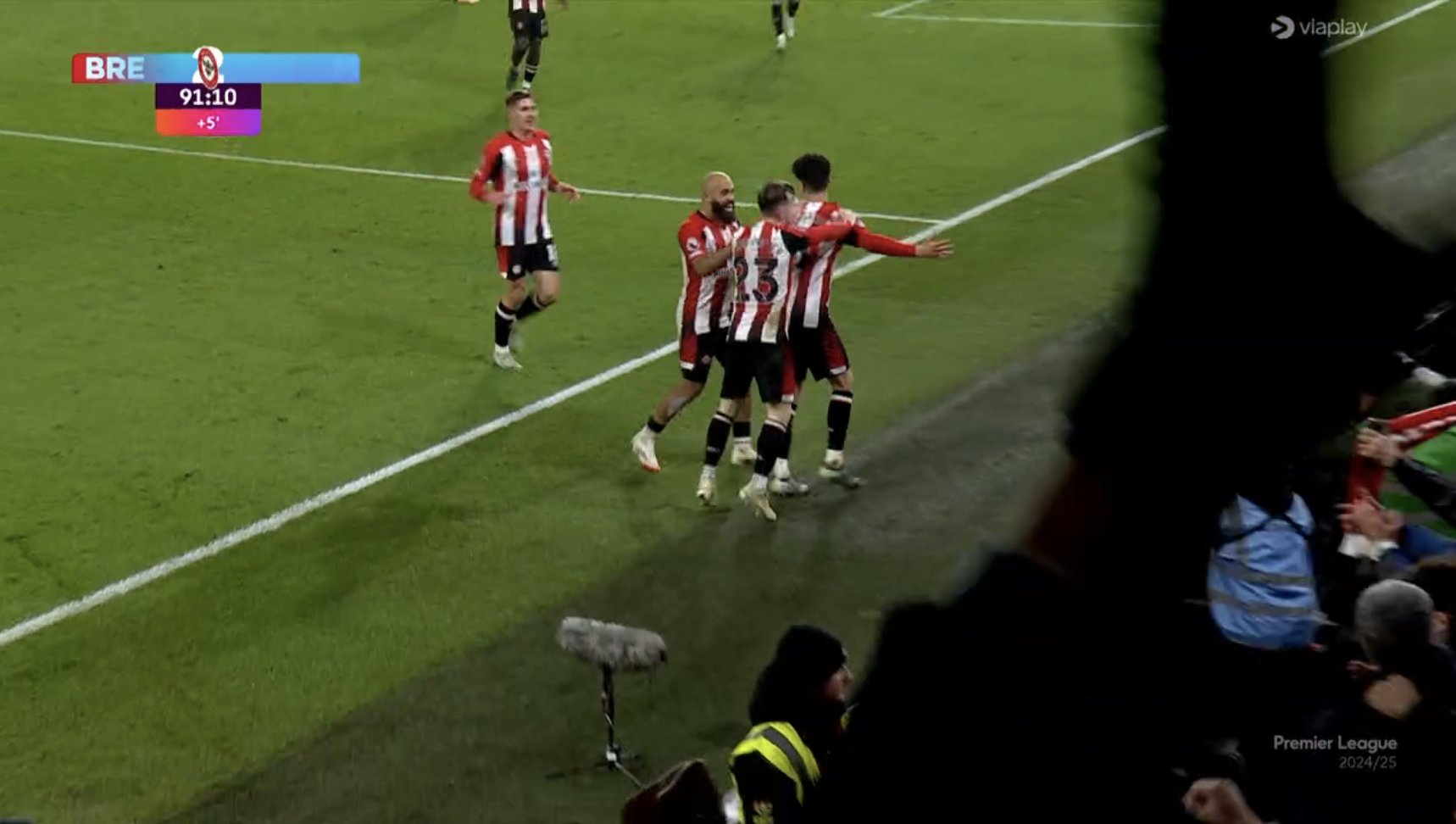 Brentford hit back from two down to draw with Manchester City