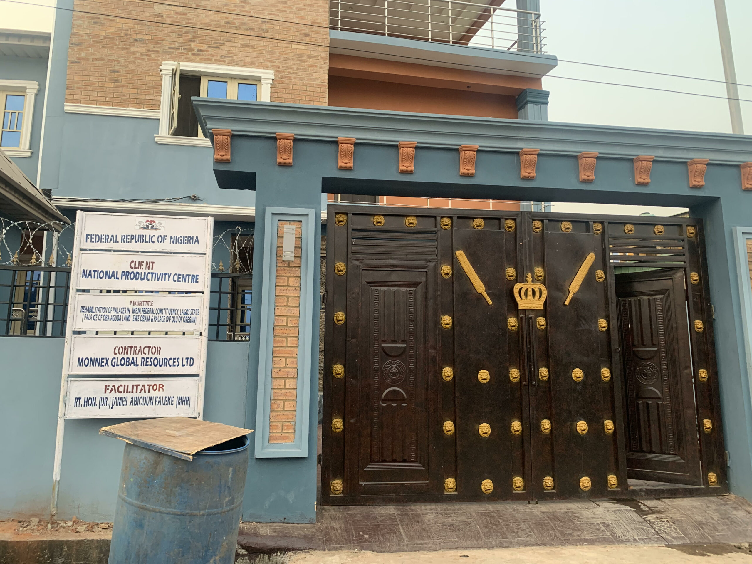 A front view of the King’s palace at Aguda-Ogba. Credit: Simbiat Bakare.