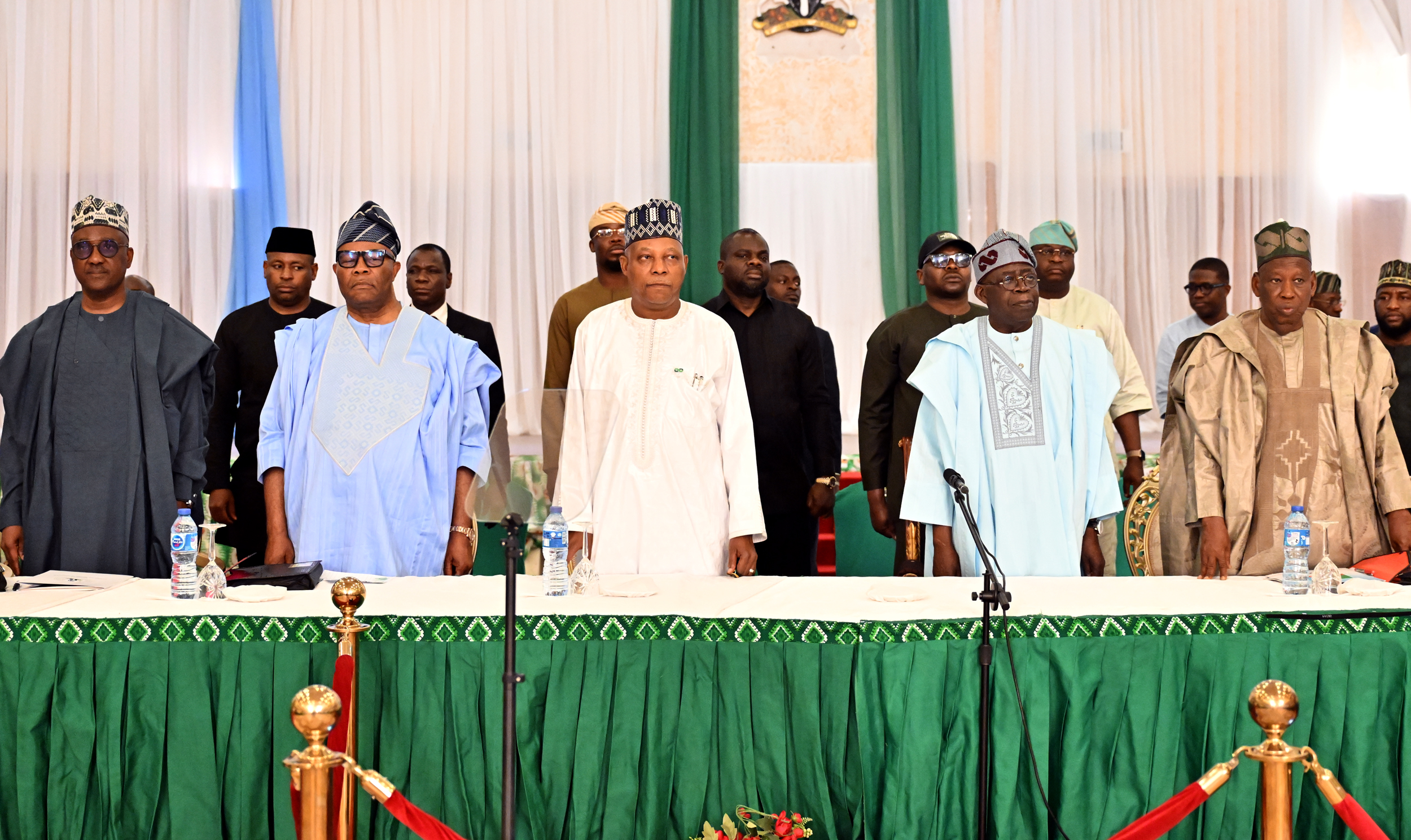 President Bola Tinubu on Tuesday evening presided over the caucus meeting of the ruling APC at the State House, Conference Center, Abuja.