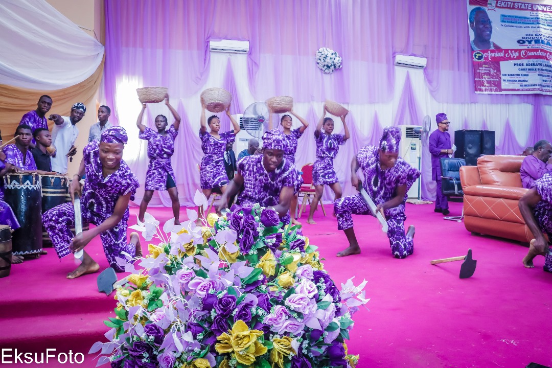 Cultural Troupe of Ekiti State University performing