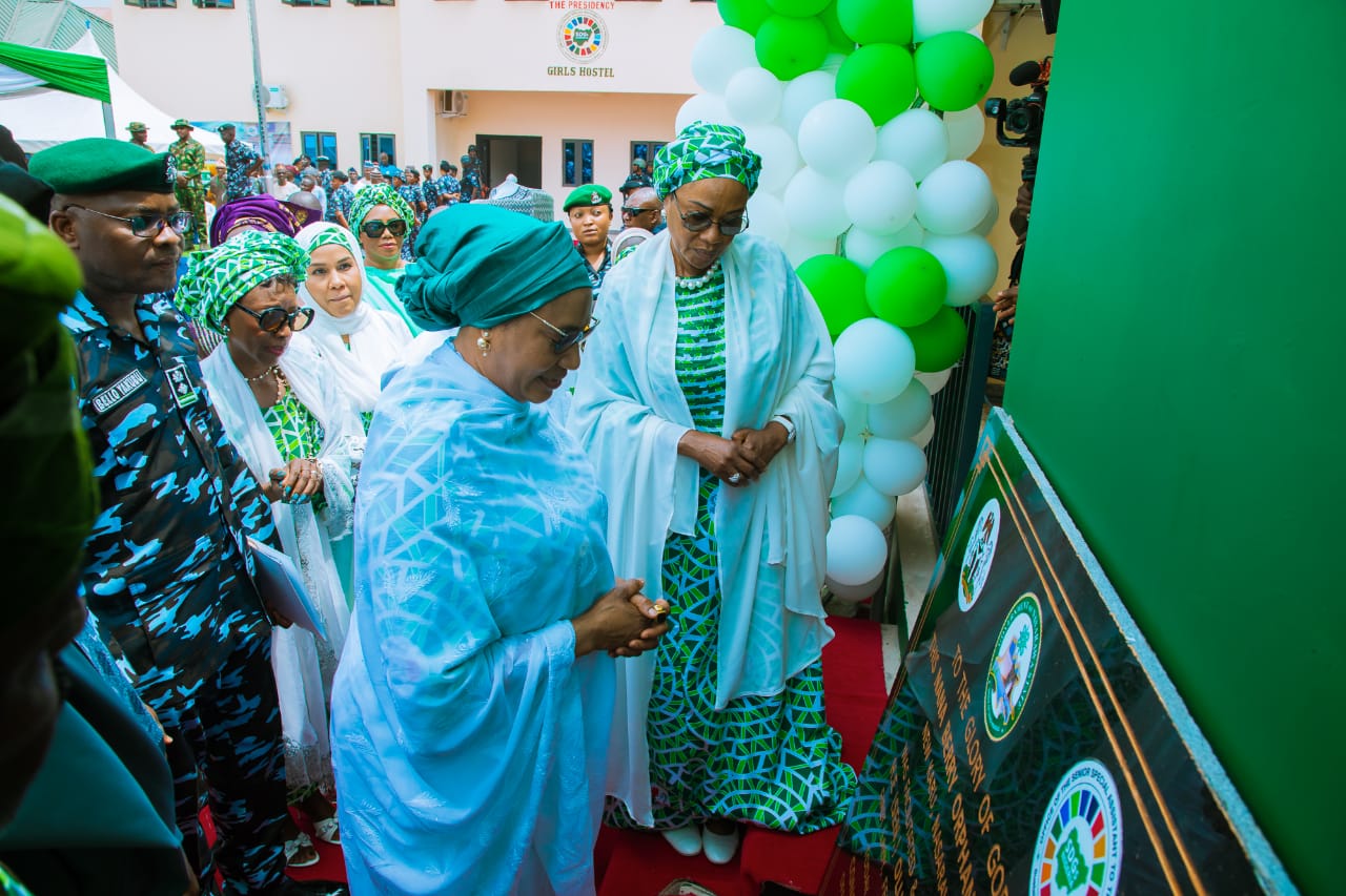 First Lady, Oluremi Tinubu inaugurates 236-bed facility constructed at Nana Berry Orphanage and Children’s Home by OSSAP-SDGs.