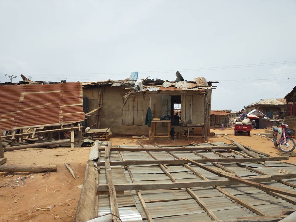 Many families have been rendered homeless as a result of devastating rainstorm that swept through in Itobe District in Ofu LG Kogi State