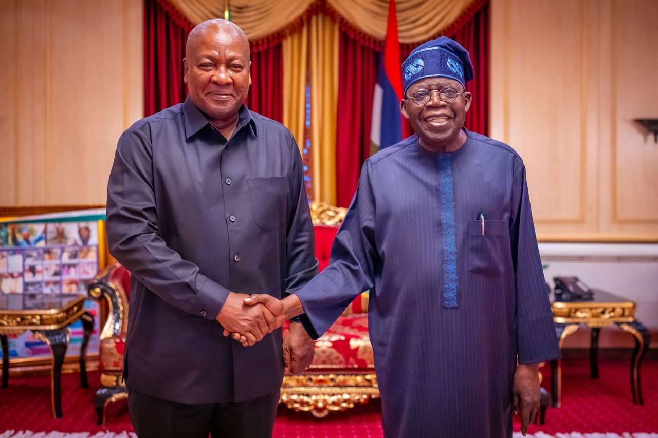 Ghanaian President, John Mahama, calls for continued dialogue between ECOWAS, Burkina Faso, Mali, and Niger at meeting with President Tinubu