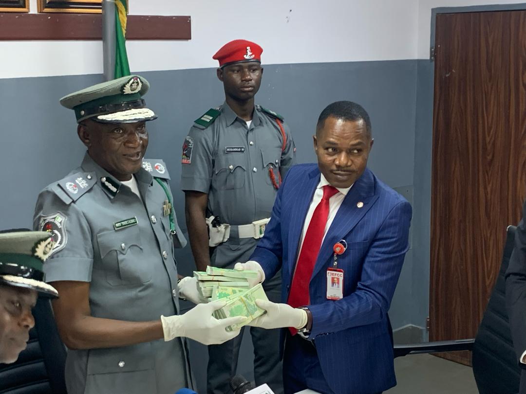 EFCC begins investigation of CFA 7m intercepted by Customs in Ogun