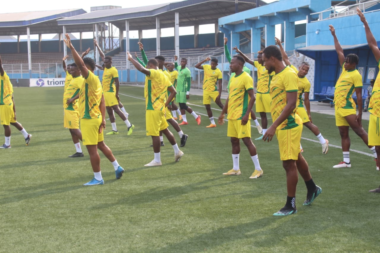 Gov. Abdullahi Sule, commissioner reward Nasarawa United players with a sum of N3.5m for their matchday 33 victory over Plateau United.