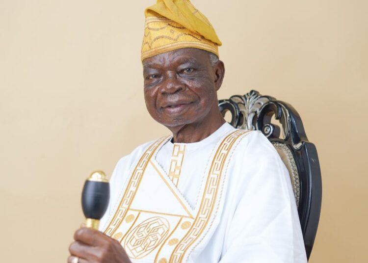 Pa Jola Ogunlusi, a former national secretary of Nigerian Union of Journalist, NUJ is dead.