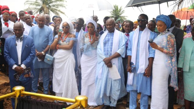 Mr Eazi Mum burial 3