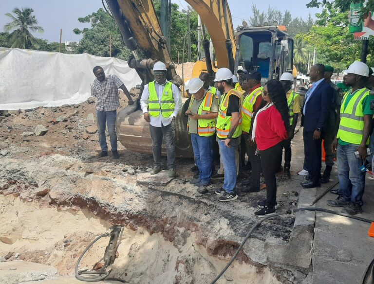 Works Minister Dave Umah says closure of Independence Bridge in Lagos for urgent rehabilitation was made without his authorisation.