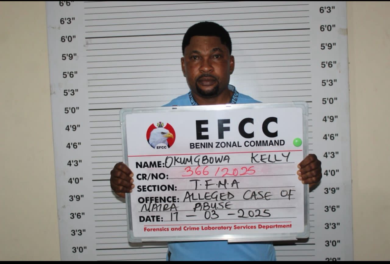 EFCC docks Benin socialite, Kelly Okungbowa a.k.a Ebo for spraying N300,000 on one "Mummy Shallipopi" and one other lady at the Edo capital.