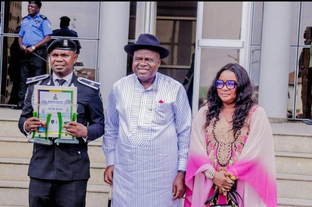 IGP Kayode Egbetokun hails Gov. Douye Diri, for the honour and gifts to a police officer, who rejected $17,000 bribe, SP Sentome Obi