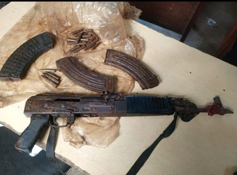 Police recover AK-49 assault rifle, three magazines, others from a suspected armed robber in Ajegunle area of Ikorodu, Lagos State.