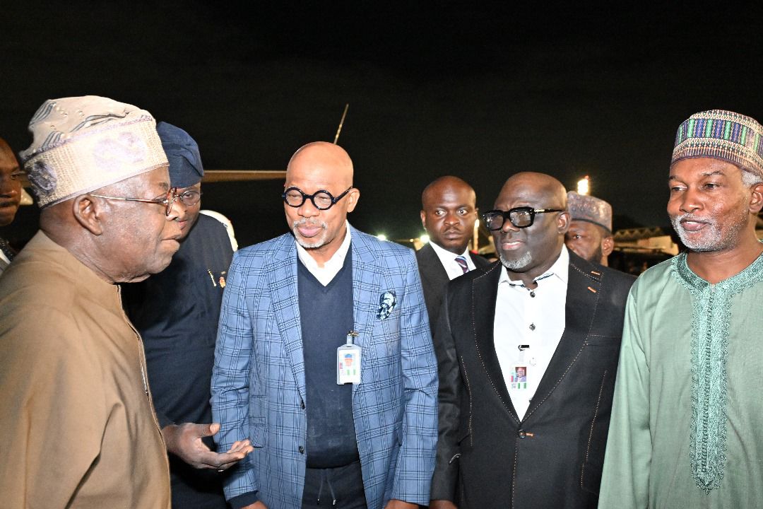 Photo 2: Ogun State Governor, Prince Dapo Abiodun and Delta State governor Rt Hon, Sheriff Oborevwori, Foreign Minister Yusuf Tuggar also at the airport at Rio De Janeiro, Brazil to receive President Tinubu.