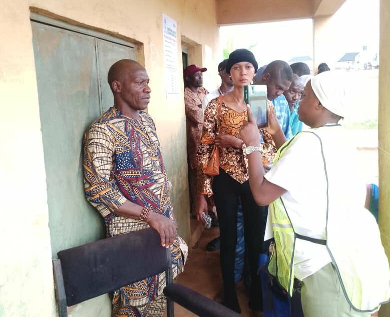 Adewale Olatunji, the candidate of APC in by-election for Ibadan North Federal Constituency loses his polling unit to PDP's Fola Oyekunle.