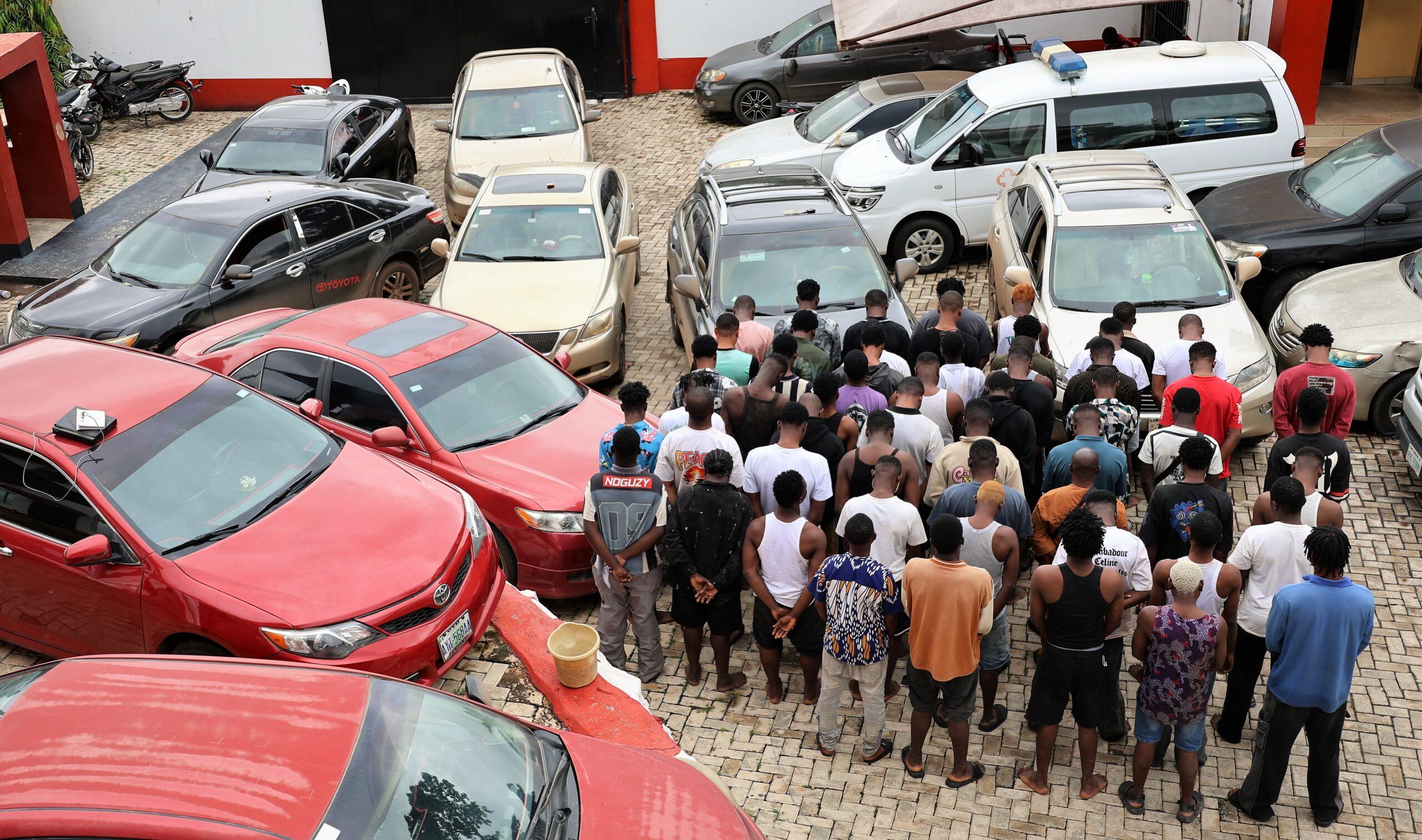 EFCC lists two guns among items recovered from 55 suspected internet fraudsters arrested at K Hotel in Itori, Ewekoro area of Ogun State