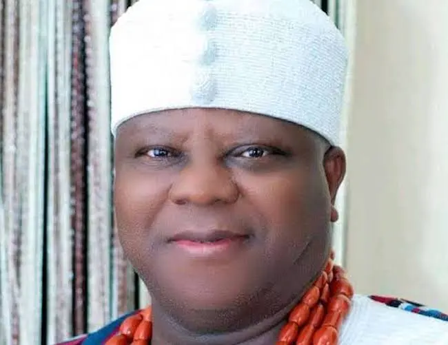US Court jails Oba Joseph Oloyede, the Apetu of Ipetumodu in the Ife North LG of Osun State 56 months for COVID funds-related fraud.