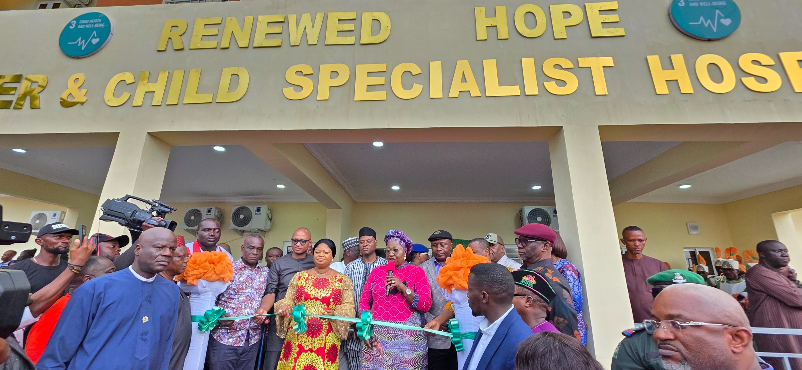 FG commissions 100-Bed Renewed Hope Mother and Child Specialist Hospital in Oko-Ita, Ibiono Ibom Local Government Area of Akwa Ibom State.