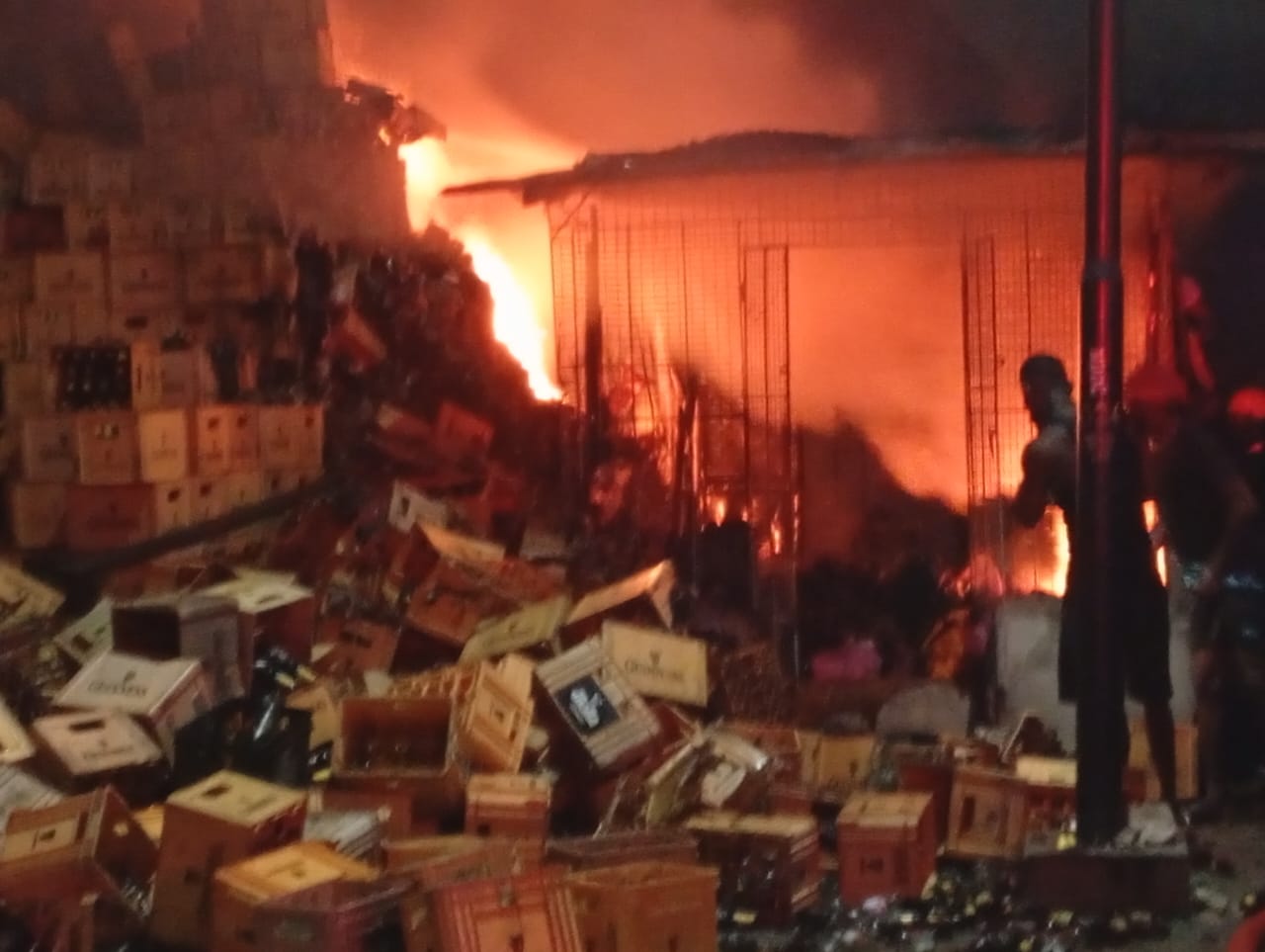 Fire outbreak in Rivers destroys shops, building