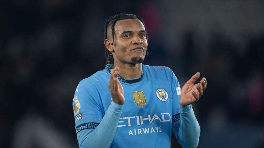 Inter hijack Tottenham’s move for Akanji