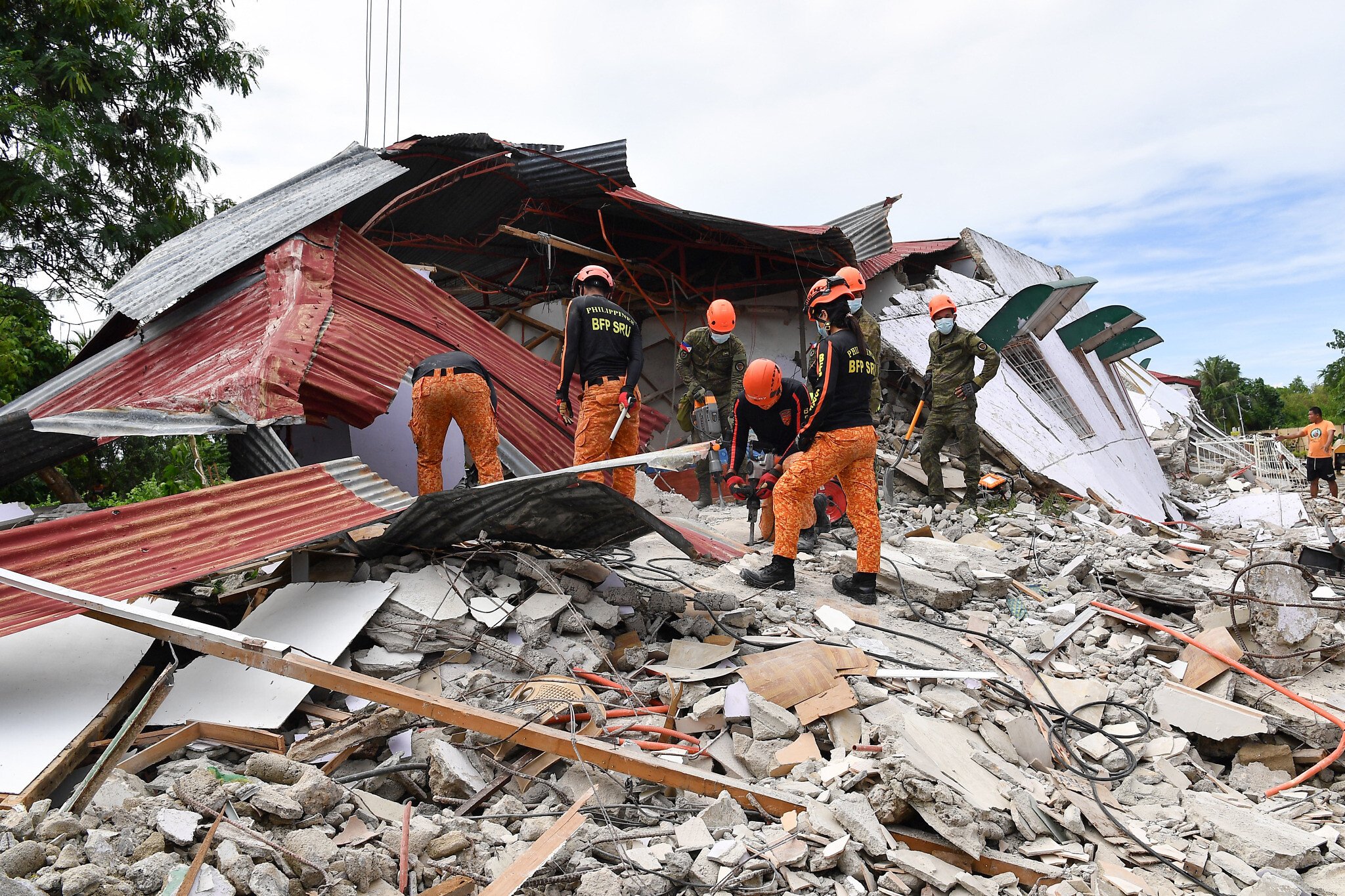 Death toll from central Philippine earthquake rises to 72