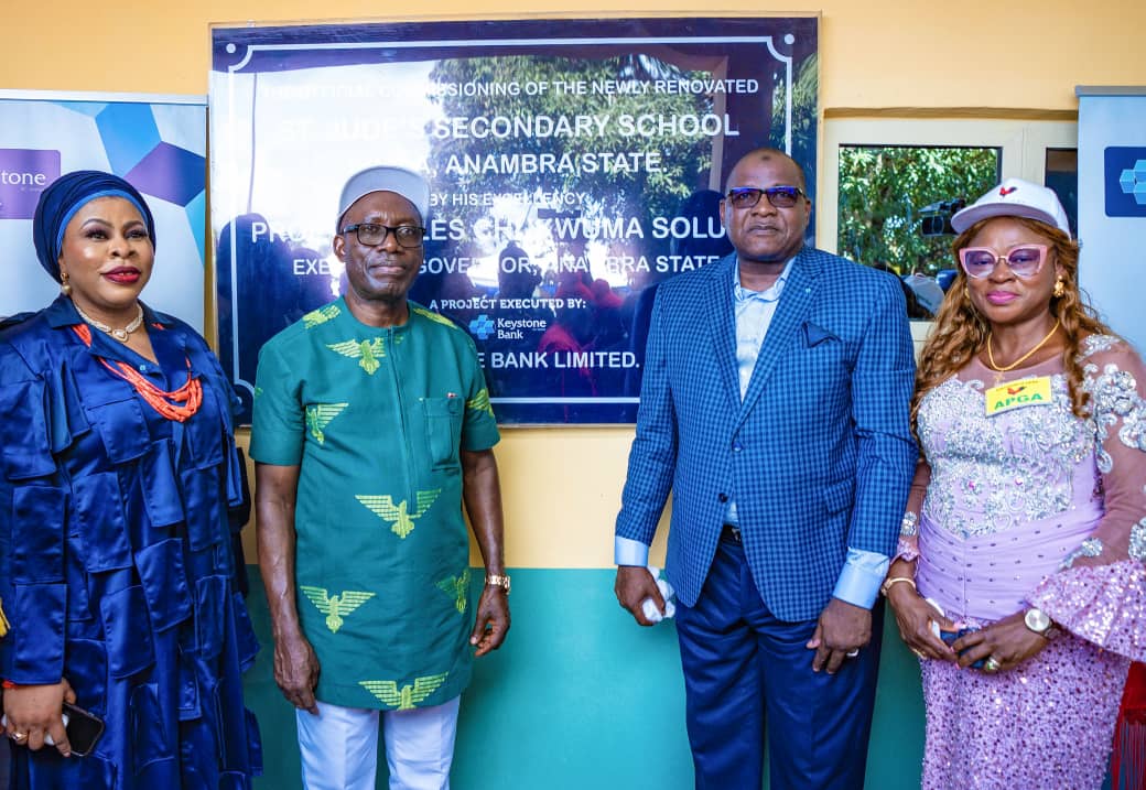 L–R: Lady (Dr.) Ada Chukwudozie, Board Chairman, Keystone Bank; Prof. Charles Chukwuma Soludo, Executive Governor of Anambra State; Mr. Hassan Imam, Managing Director & Chief Executive Officer, Keystone Bank Limited, and Prof. Ngozi Chuma Udeh, Commissioner for Education, Anambra State, during the official commissioning and handover ceremony of a fully renovated and equipped block of classrooms, administrative building, school hall, classroom furniture, and science laboratory donated by Keystone Bank to St. Jude Secondary School, Ihiala, Anambra State. PHOTO: Keystone Bank