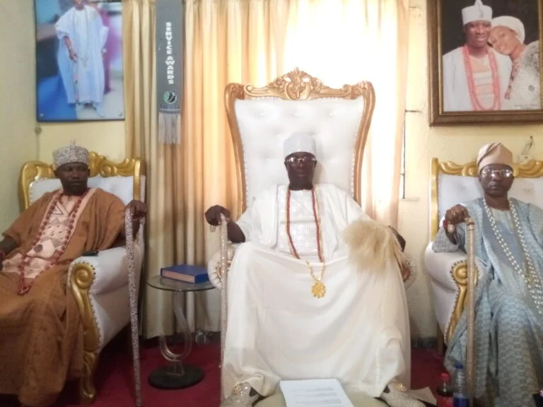 Osun traditional rulers ask Oluwo of Iwo, Oba Abdulrasheed Akanbi to retract recent allegation against Ooni of Ife, Oba Adeyeye Ogunwusi