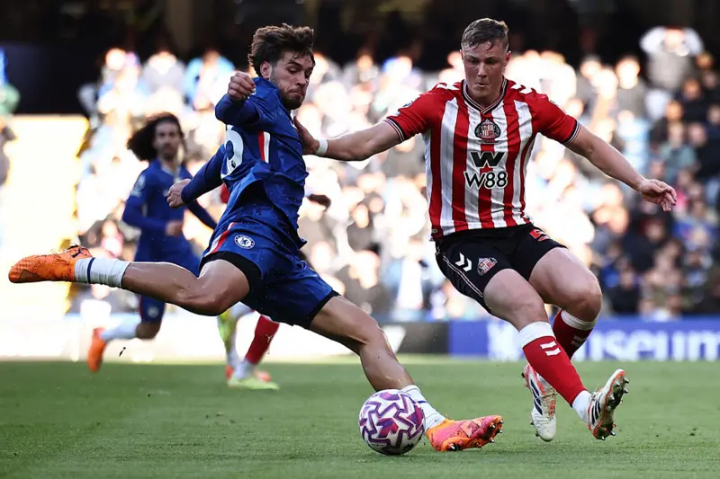Sunderland sink Chelsea with stoppage time goal P M News
