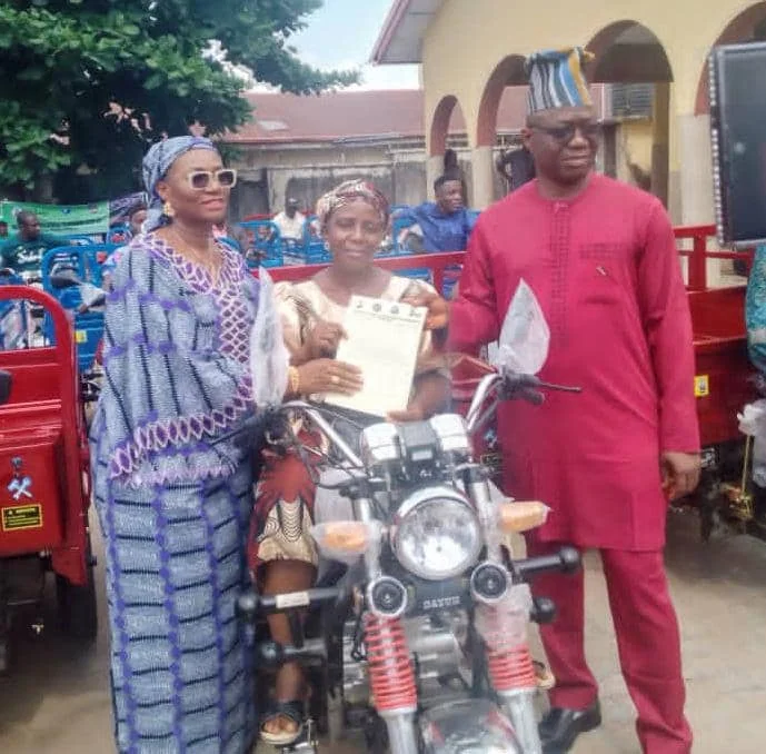 The FG/IFAD-VCDP project gesture was to ease the challenge of produce transportation and enhance agricultural productivity in Kogi State.