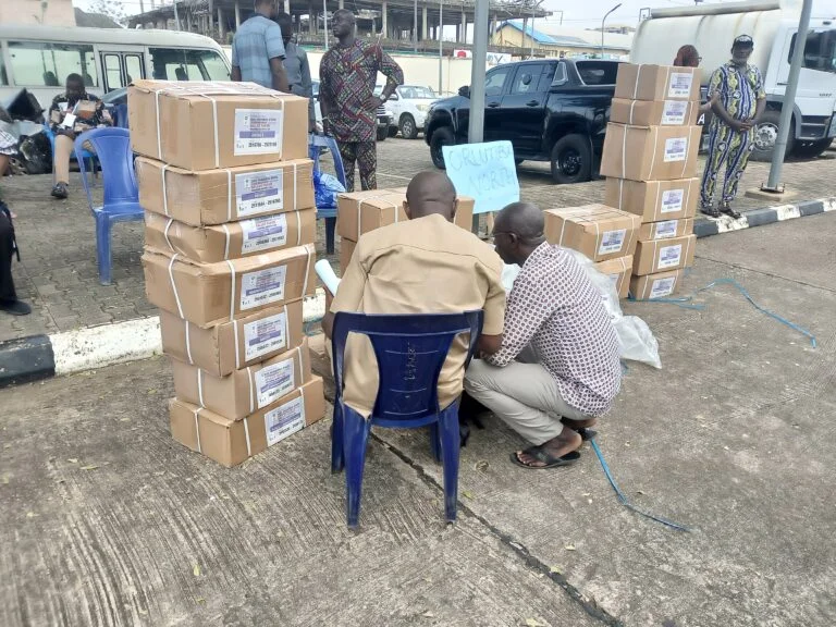 INEC distributes sensitive electoral materials to the 21 Local Government Areas for next Saturday's Anambra governorship election.