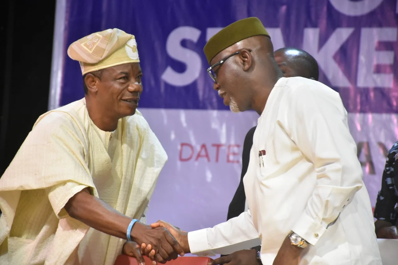 We must all work together to deliver Ondo State for President Tinubu in 2027,” Aiyedatiwa said while addressing party leaders at the quarterly stakeholders’ meeting of APC.