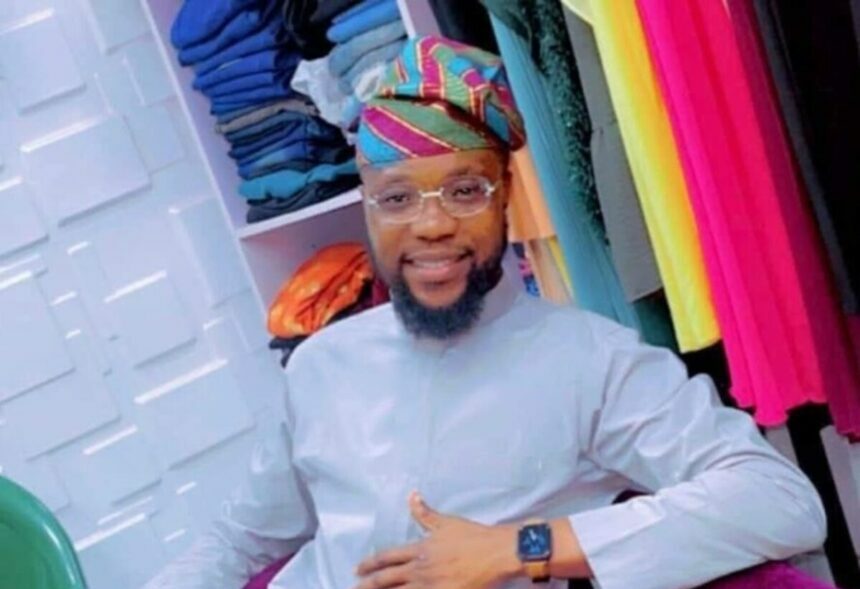 Mr Wale Oriade, a chieftain of APC in Oyo State was kidnapped by gunmen on Wednesday evening around Akala Expressway, Ibadan.