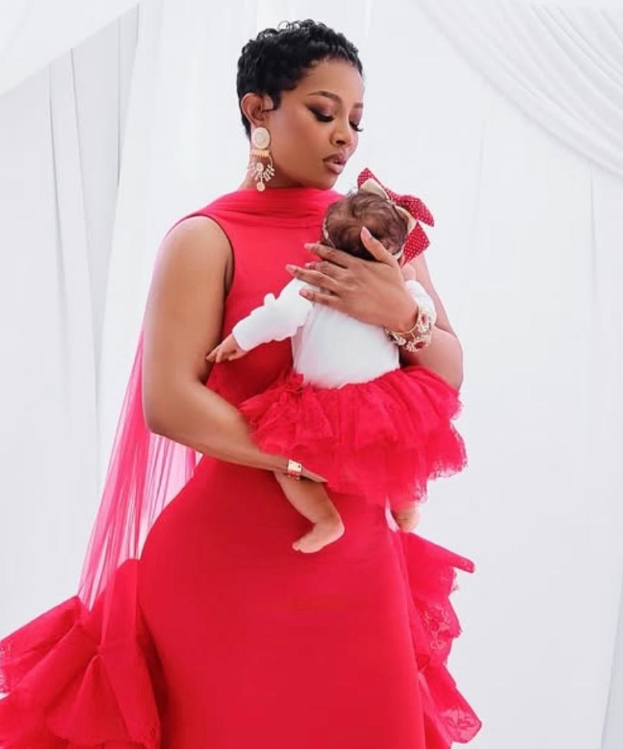 'My daughter’s first Christmas,' Toke Makinwa shows off festive décor