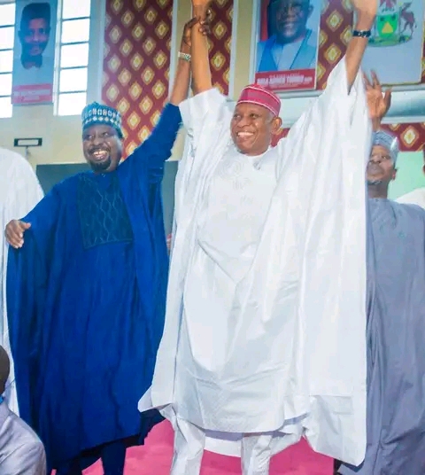 Senator Barau and Governor Yusuf during the defection ceremony at Coronation Hall, Government House, Kano