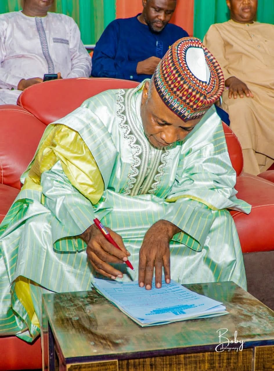 SENATOR WAMAKKO URGES SUPPORT FOR TINUBU AS SOKOTO APC FLAGS OFF E-REGISTRATION EXERCISE 