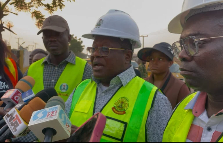Umahi gave the warning on Sunday during an inspection tour of the Ikorodu–Itoki Road project being handled by GELD Construction Ltd.