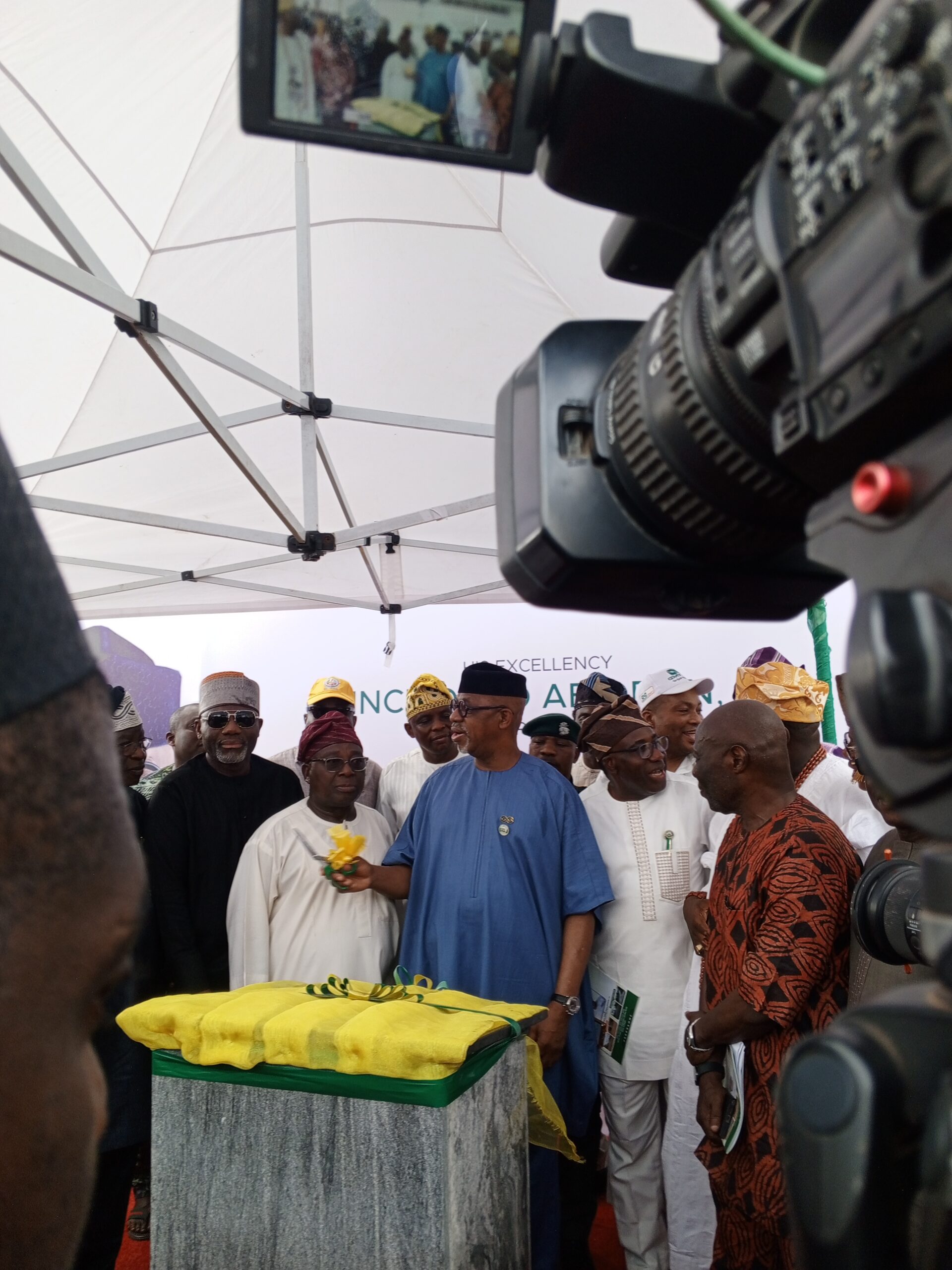 I will send you to IDP camp- Gov Abiodun tells Amosun, OGD others