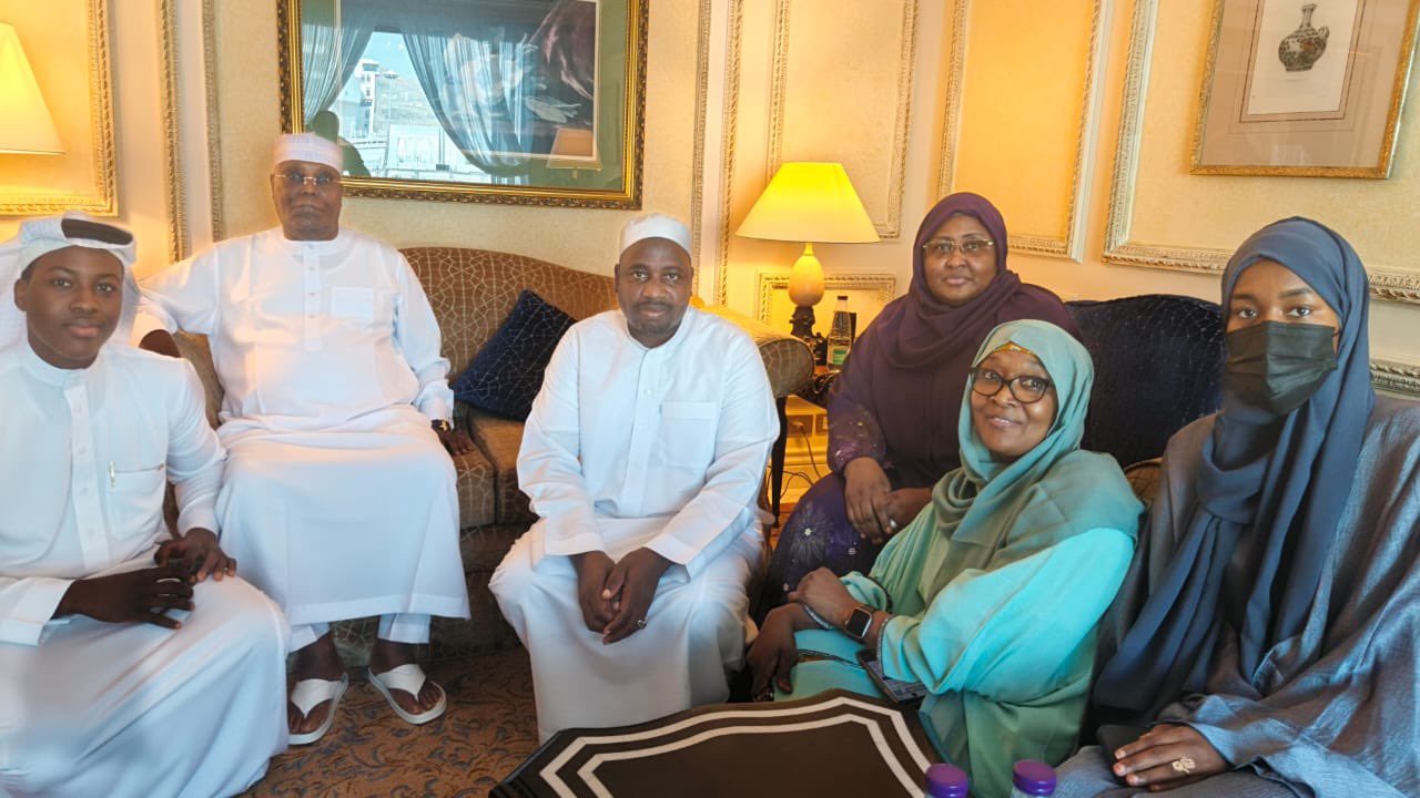 Atiku said former first lady Aisha Buhari and her children who are also in Saudi Arabia for lesser Hajj like him, visited him.