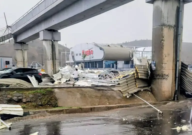 Rainstorm destroys parts of Kugbo bus/taxi terminal in Abuja