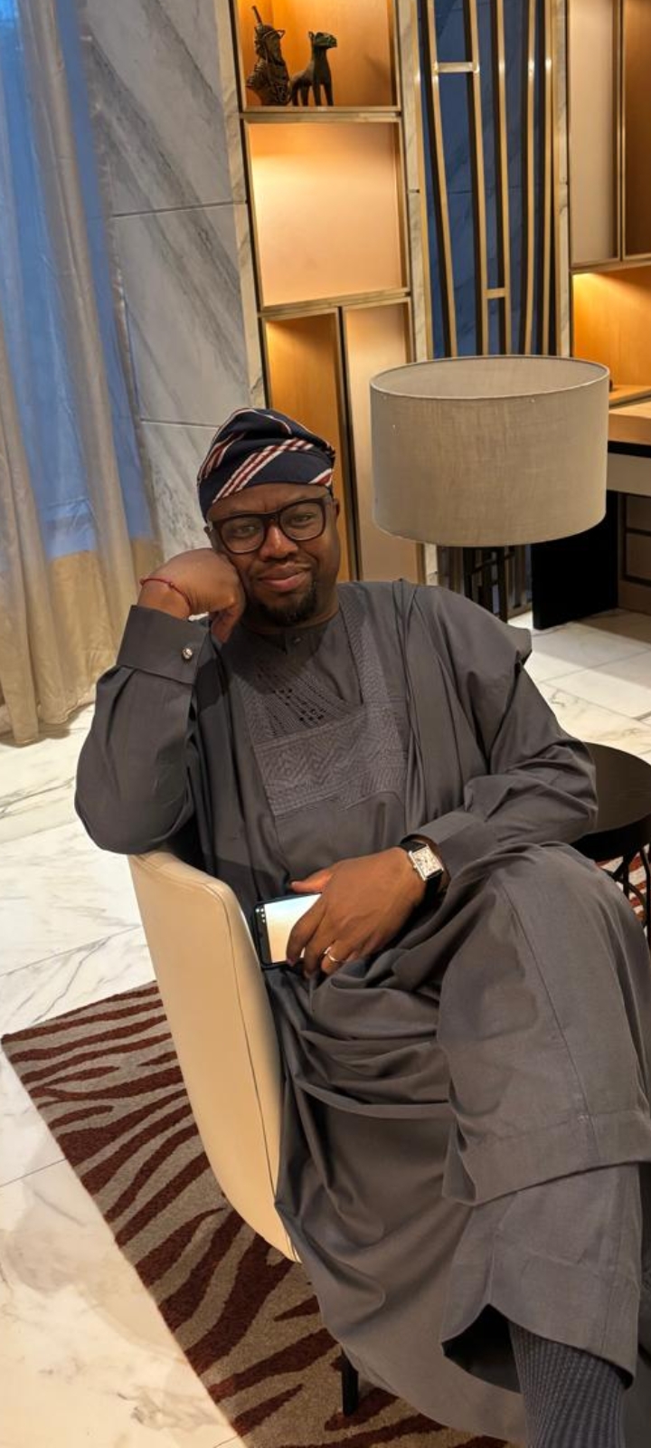 Dr Babatunde Afolabi - 4901 