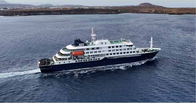 Cruise ship