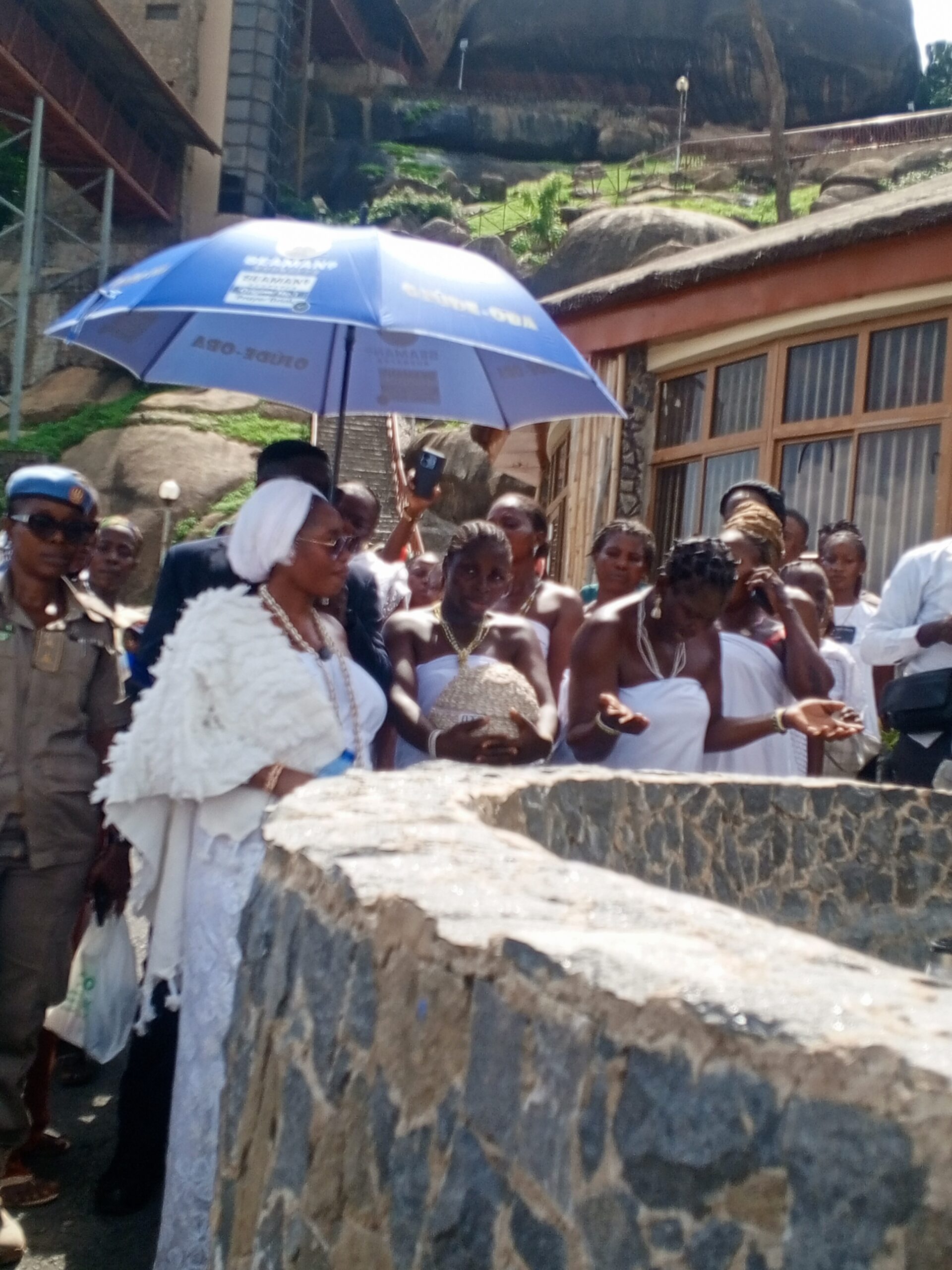 The traditional religious worshippers invoking the gods against the kidnappers of Oyo Schoolchildren, teachers
