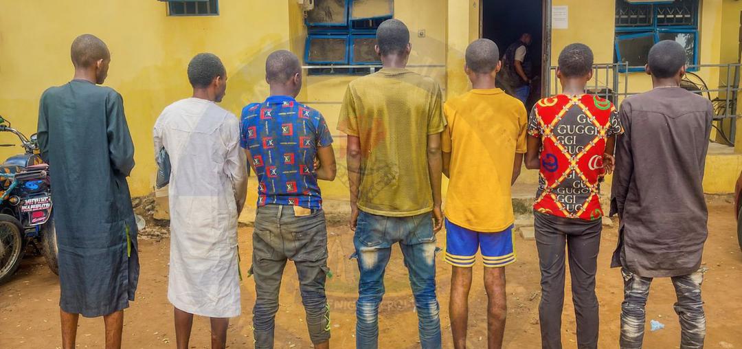 KWARA POLICE DISMANTLE KIDNAPPING NETWORK, ARREST SEVEN SUSPECTS, RECOVER ASSAULT RIFLE AND OTHER FIREARMS.