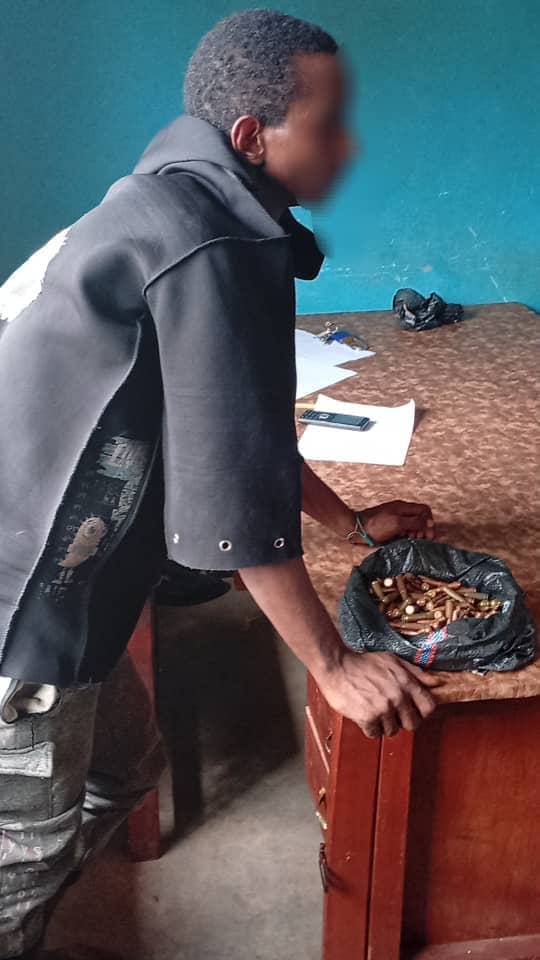 Police operatives nab one Abubakar Abdullahi with 174 rounds of 7.62mm live ammunition for AK-47 rifles in Toto-Abaji area of Nasarawa state